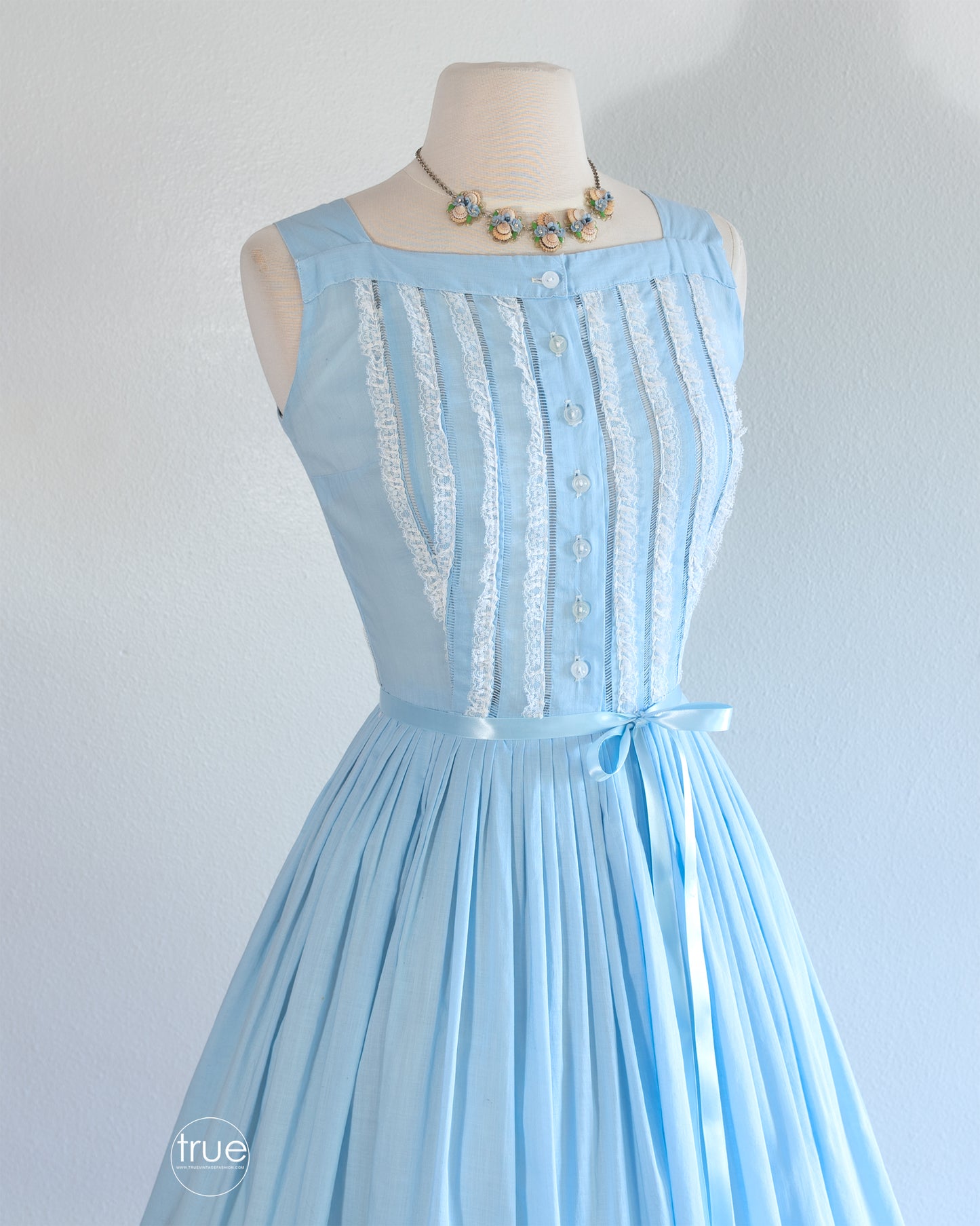 vintage 1950's dress ...easy breezy sky blue with ruffles full skirt dress