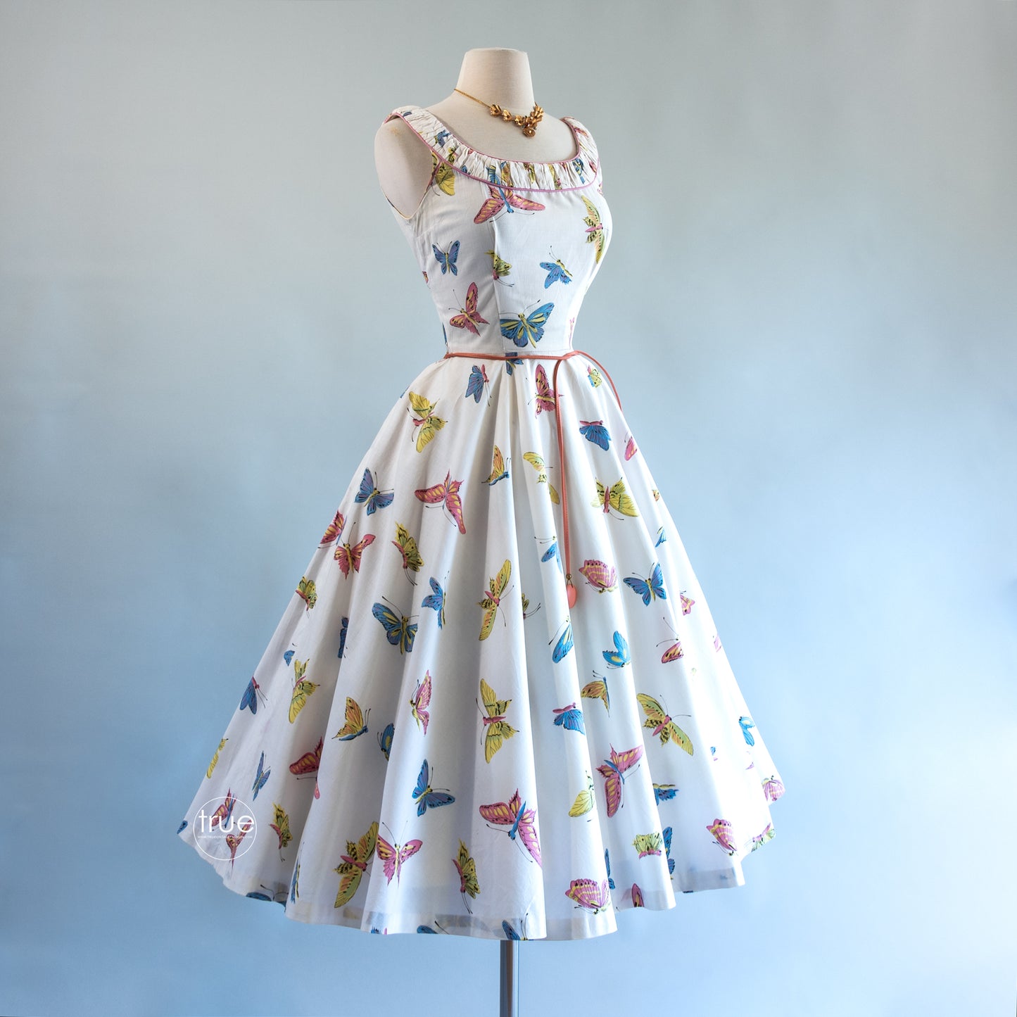 vintage 1950's dress ...garden magic BUTTERFLY novelty print cotton dress