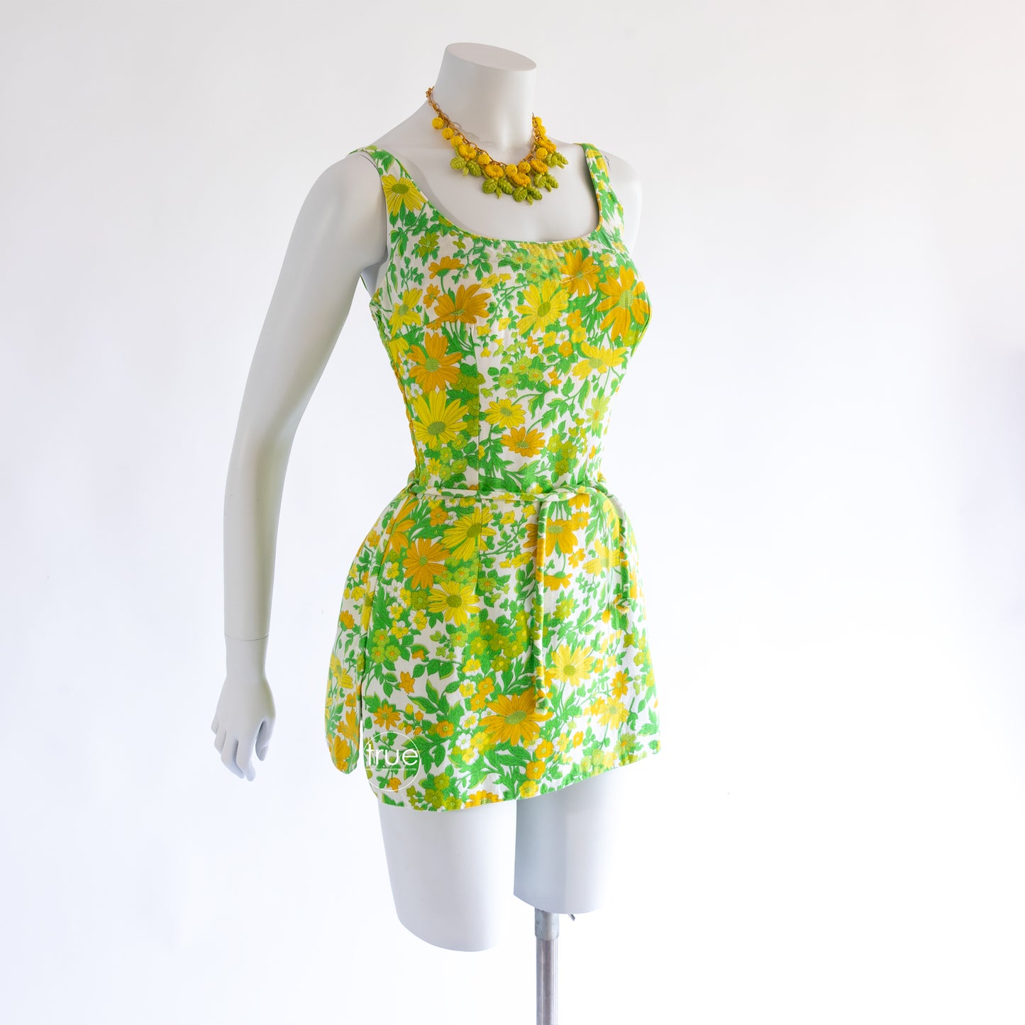 vintage 1960's romper ...fun COLE of California daisy print shorts convertible romper playsuit swimsuit