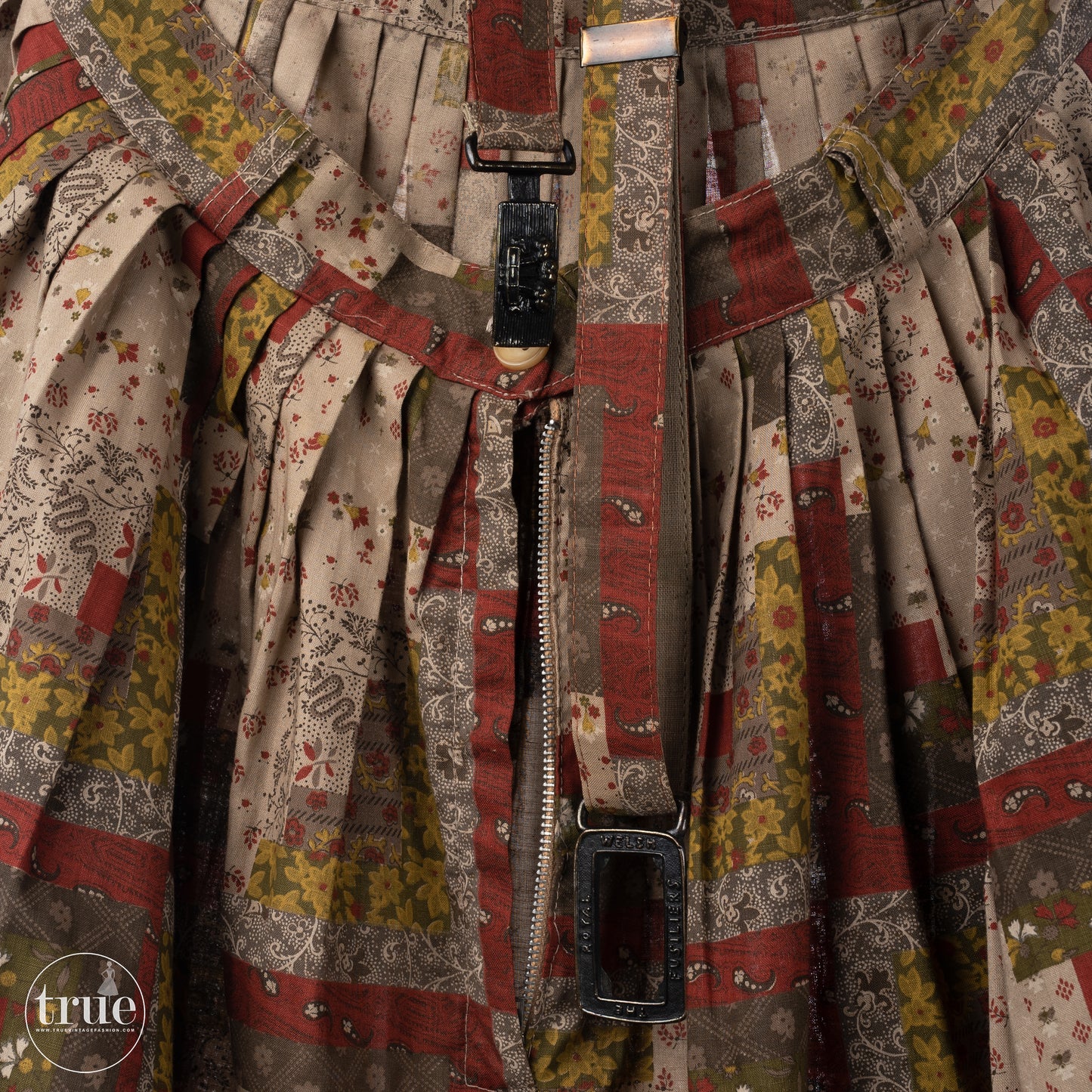 vintage 1950's dress ensemble ...2 piece fall patchwork print top & skirt with the royal welsh fusiliers belt