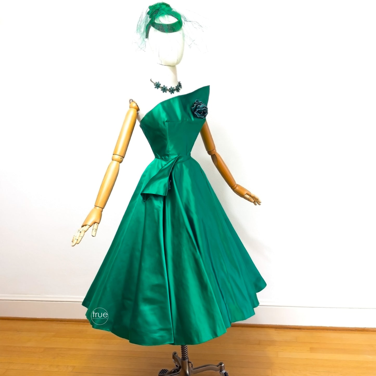 vintage 1950's dress ...truly decadent SAKS FIFTH AVENUE emerald green silk asymmetrical dress