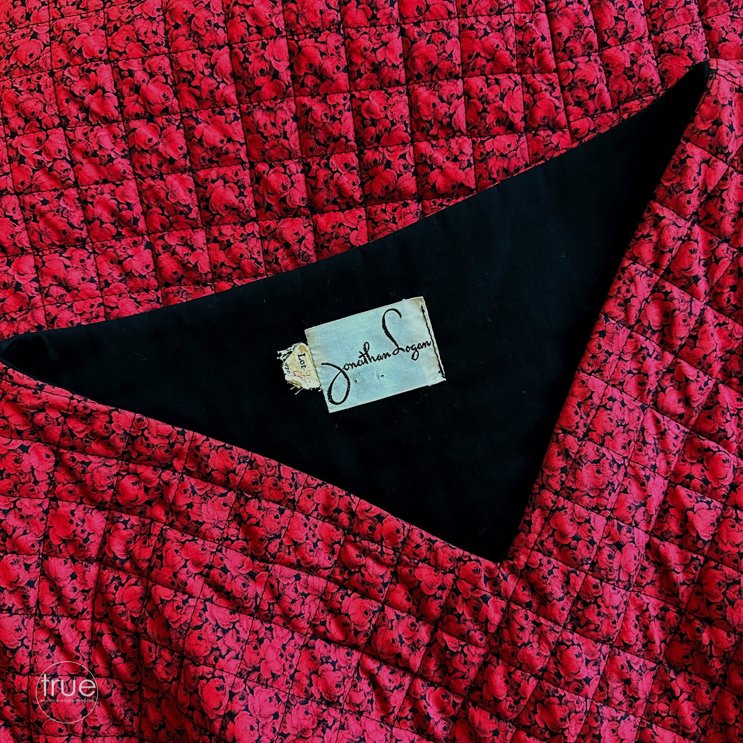 vintage 1950's dress ...quintessential JONATHAN LOGAN red & black floral quilted dress