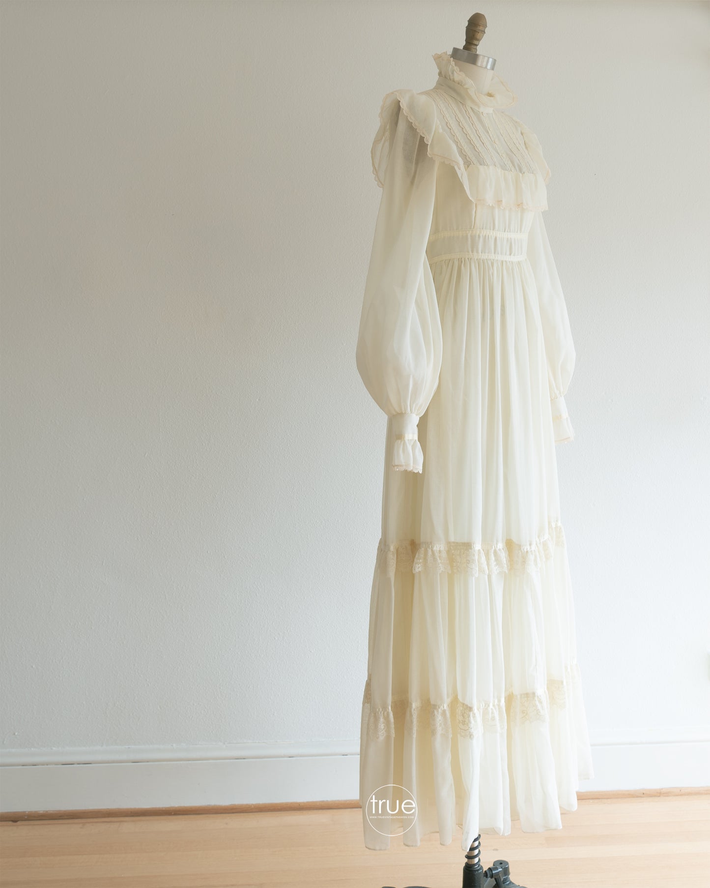 vintage gunne sax dress
