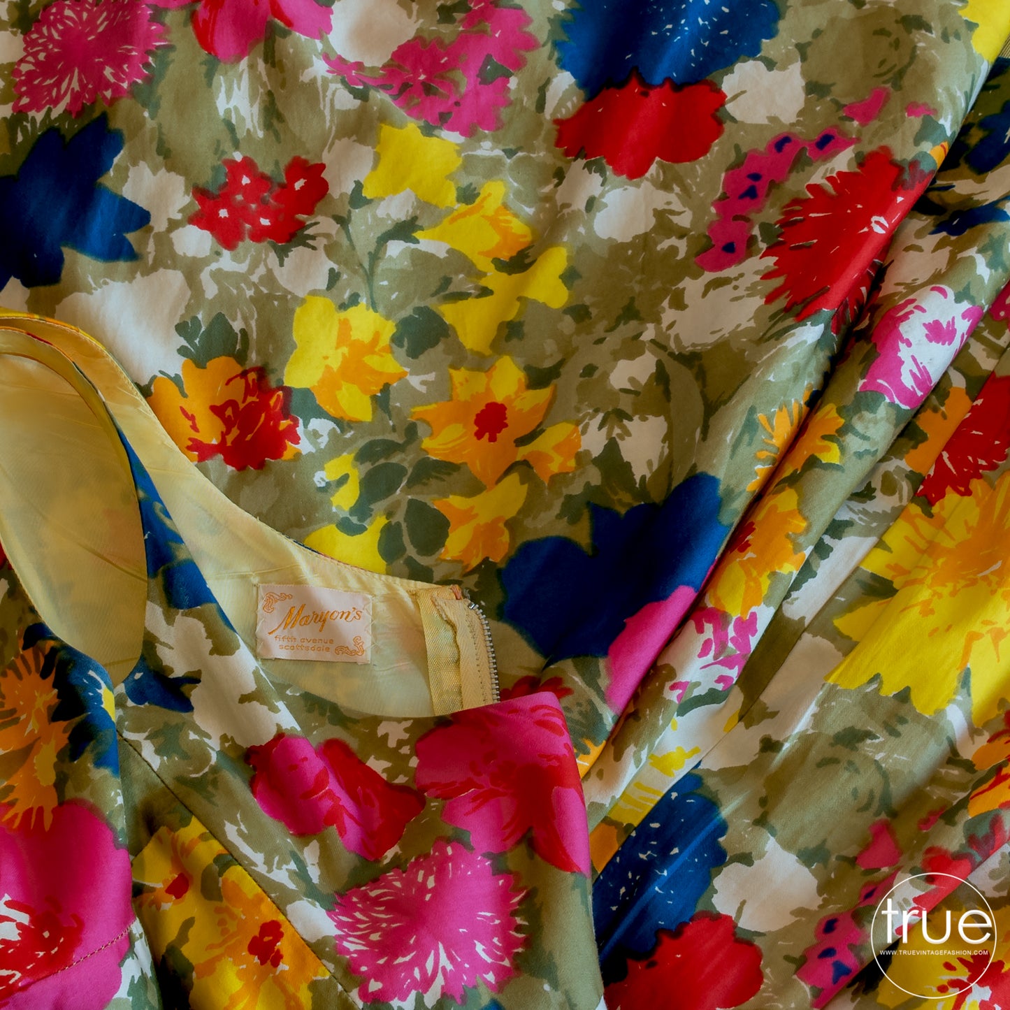 vintage 1950's dress ...gorgeous MARYON's fifth avenue spring floral explosion circle skirt dress