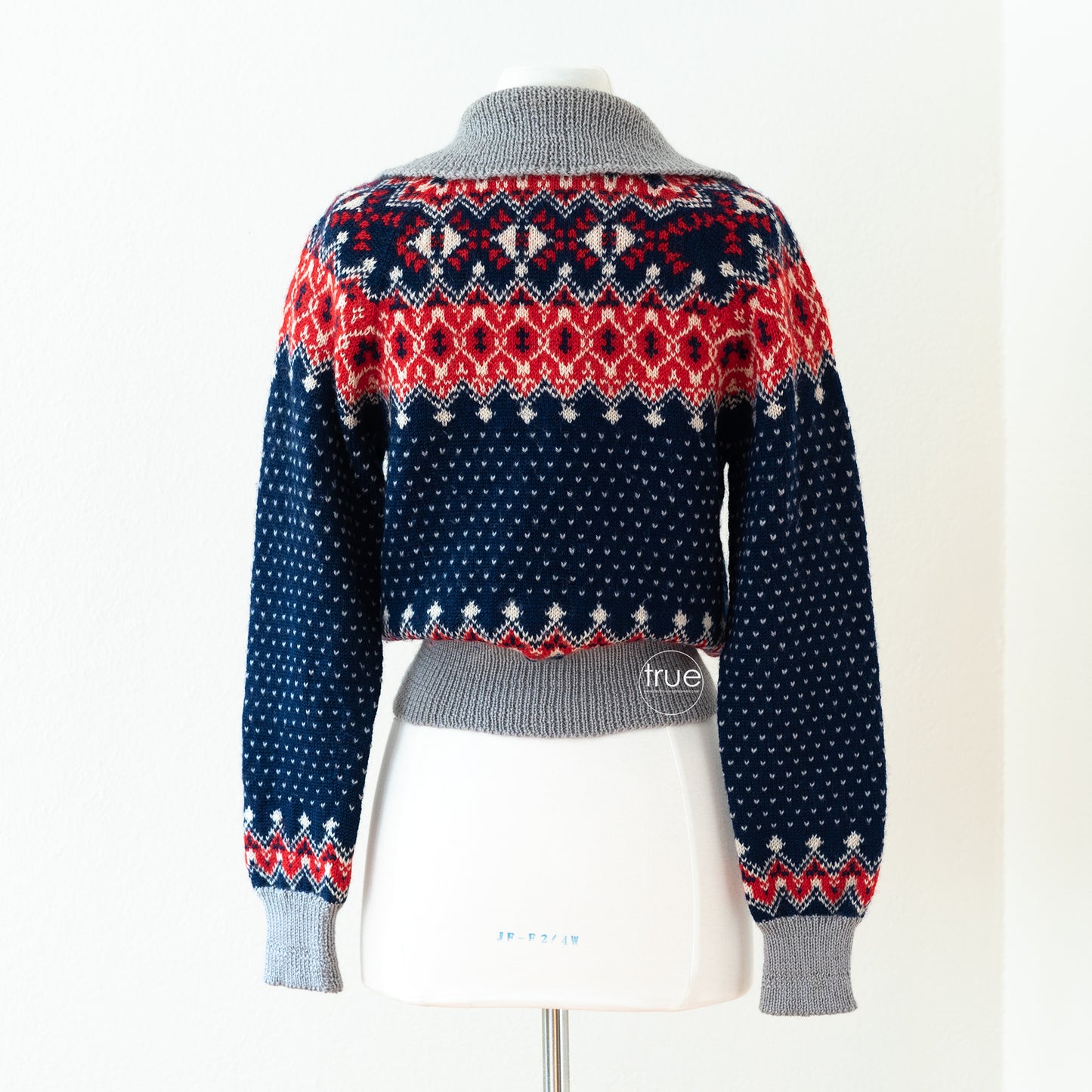 vintage 1940's sweater ...classic danish Paul Mage for Meier & Frank ski sweater