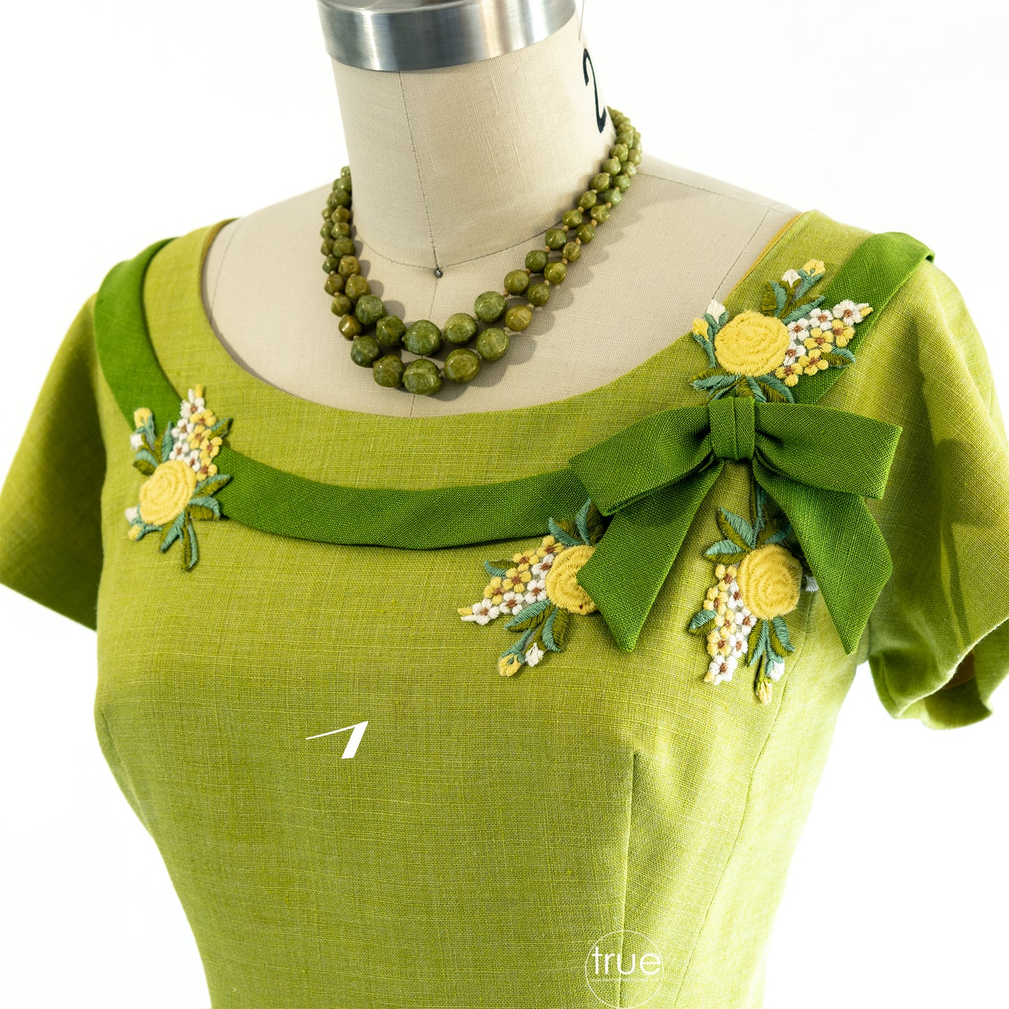 vintage 1960's dress ...gorgeous PEGGY HUNT chartreuse linen wiggle with corsage appliqués