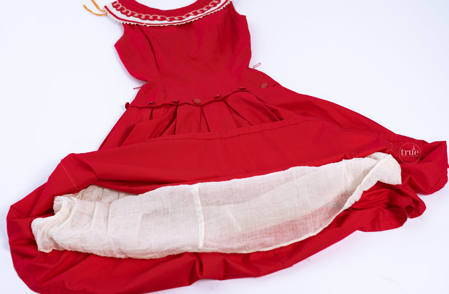 vintage 1950's red & white cotton LASSO embroidered dress