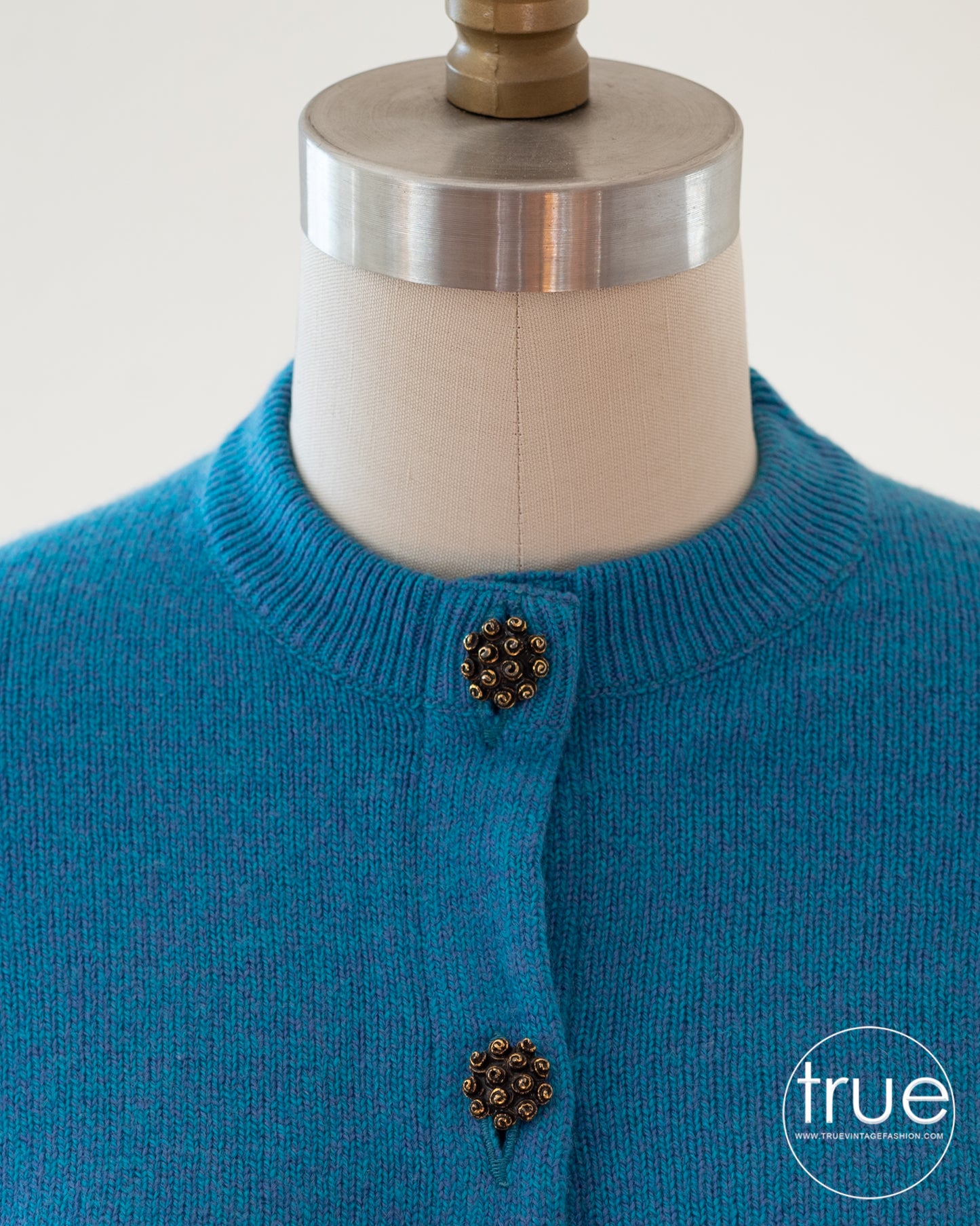 vintage 1950's sweater ...gorgeous BALLANTYNE cashmere cardigan w/ floral bouquet buttons