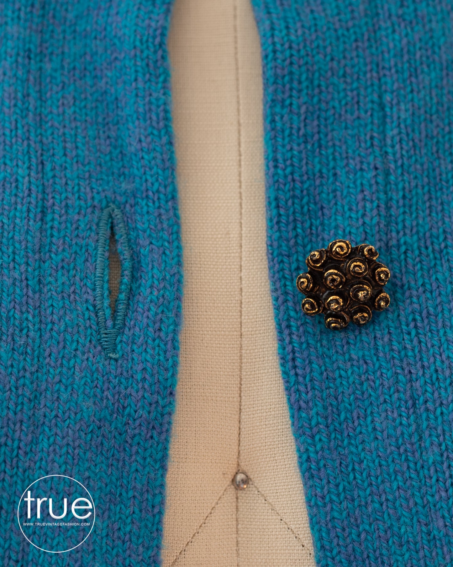 vintage 1950's sweater ...gorgeous BALLANTYNE cashmere cardigan w/ floral bouquet buttons