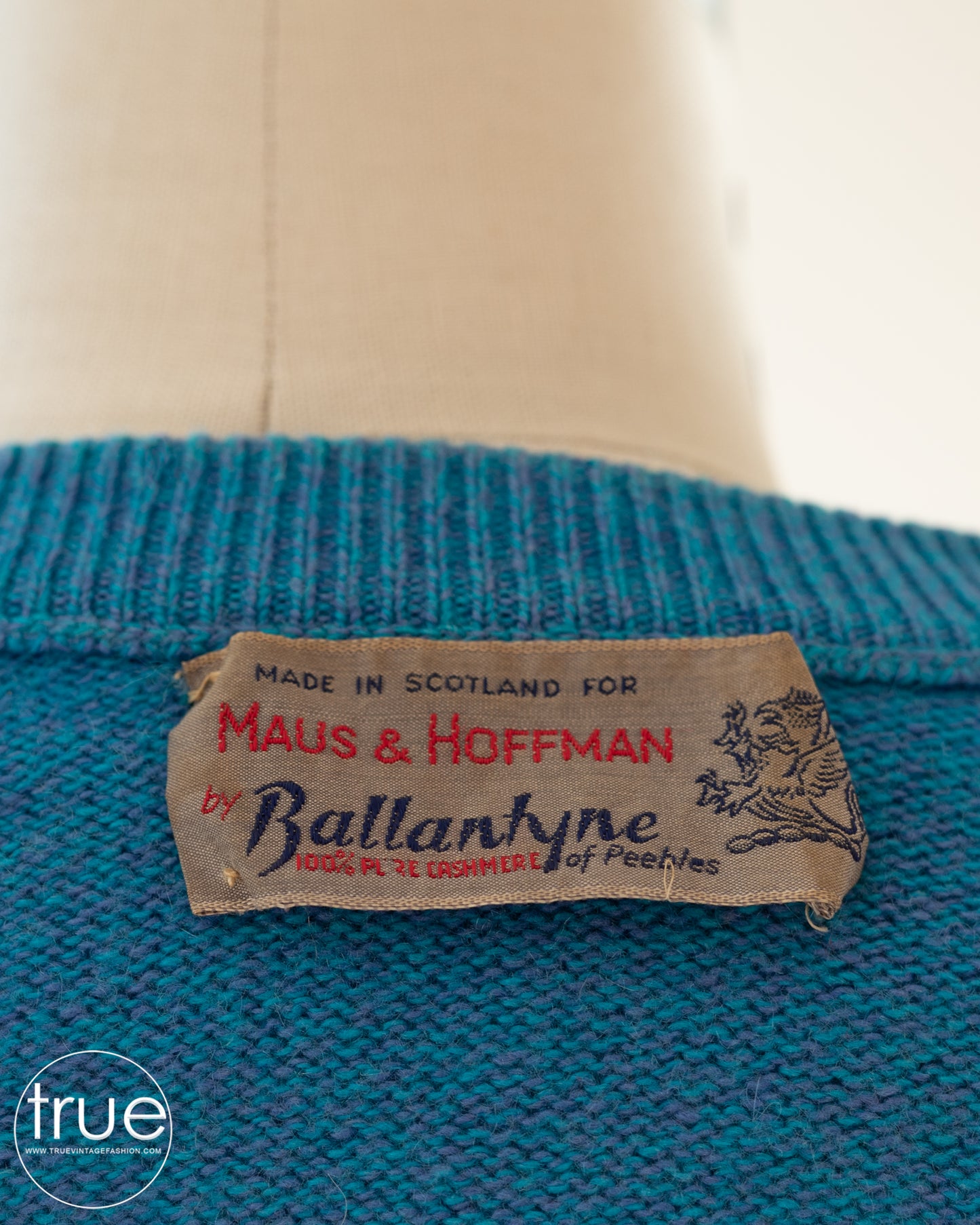vintage 1950's sweater ...gorgeous BALLANTYNE cashmere cardigan w/ floral bouquet buttons
