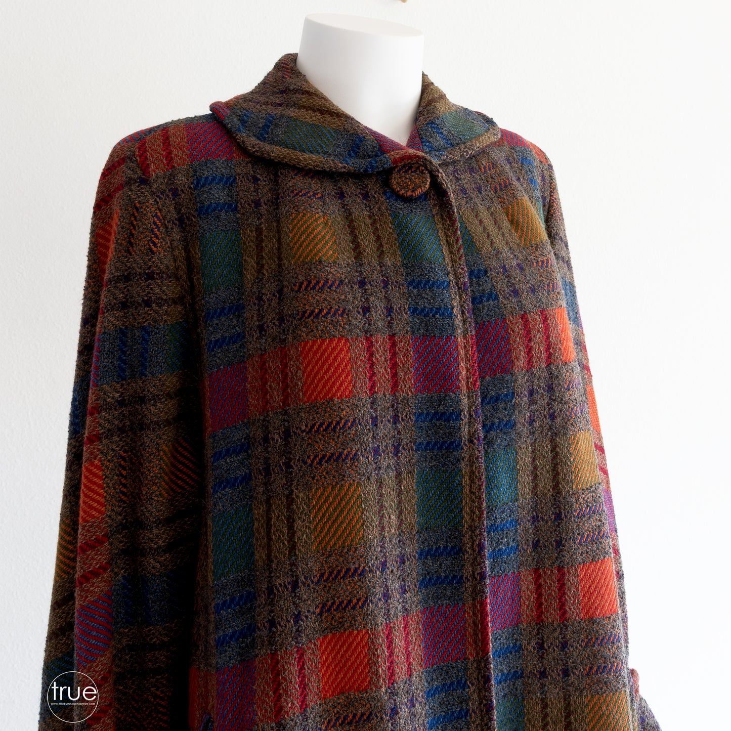 vintage 1940's coat ...gorgeous DAVIDOW rainbow plaid swing coat