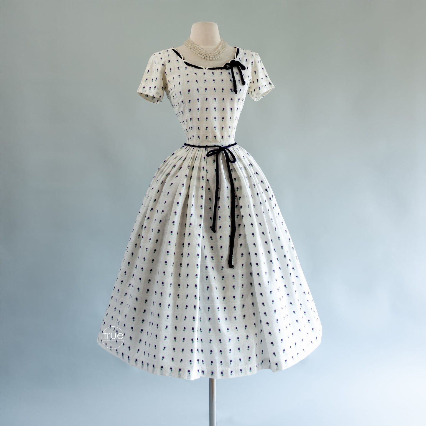 vintage 1940's dress ...pretty DORIS FEIN original needle woven lattice cotton embroidered purple tulip dress