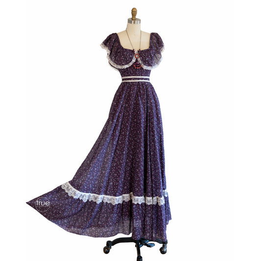 vintage 1970's dress ...plum calico Gunne Sax dress