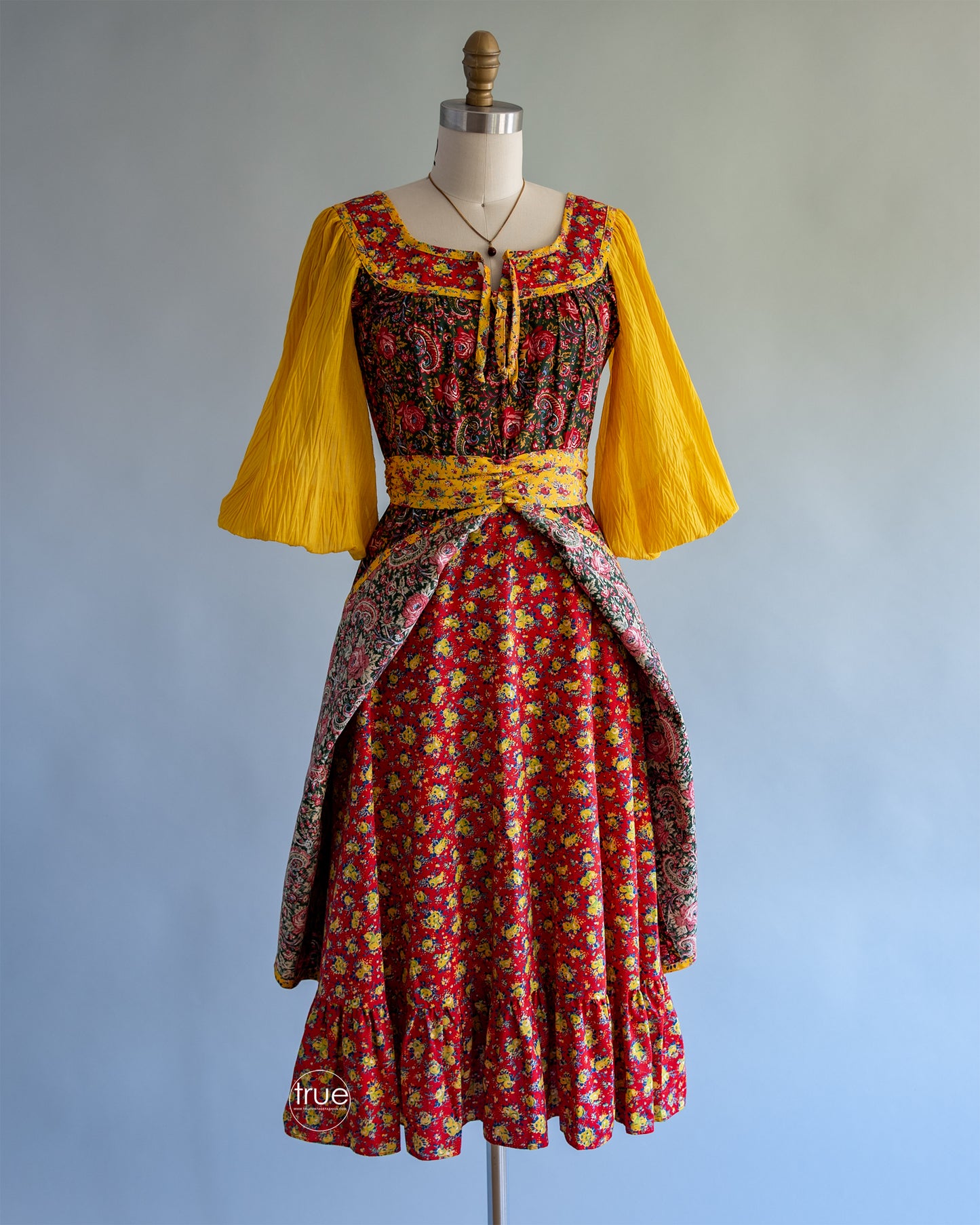 vintage 1970's dress ...gorgeous JODY T of California ultimate cottagecore prairie dress