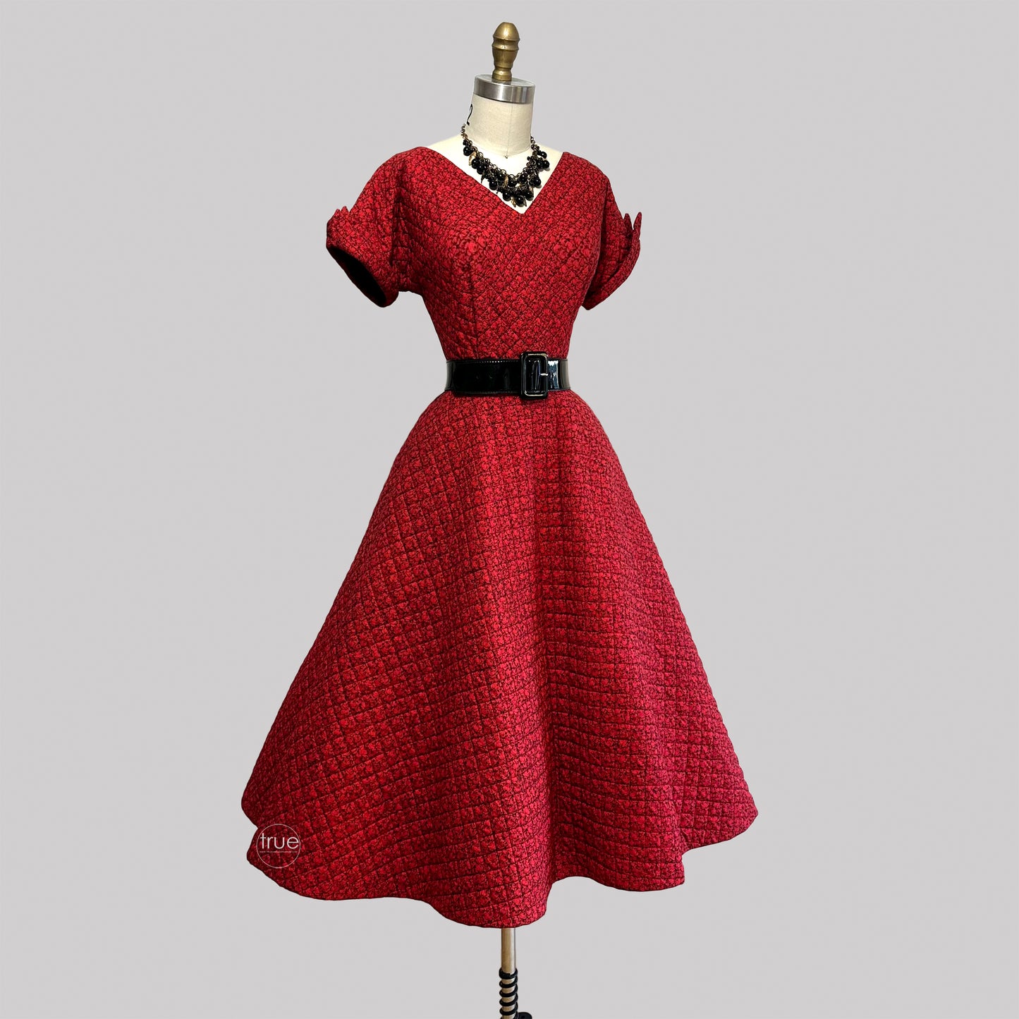 vintage 1950's dress ...quintessential JONATHAN LOGAN red & black floral quilted dress