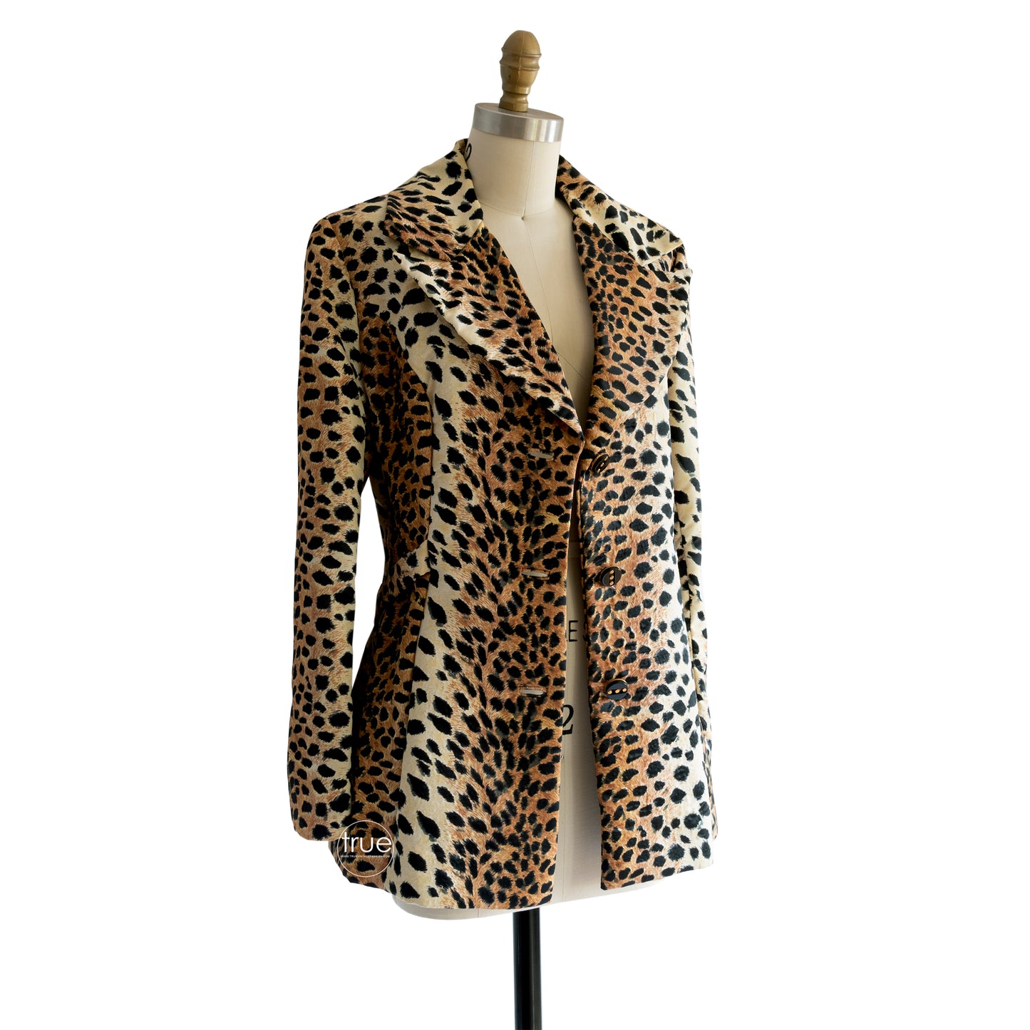 vintage 1960's jacket ...wardrobe staple LILLI ANN leopard jacket w/amazing buttons & pockets!