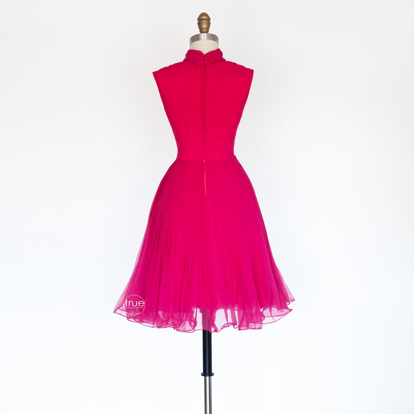 vintage 1960's dress ...flirty LILLI DIAMOND california barbie pink chiffon dress