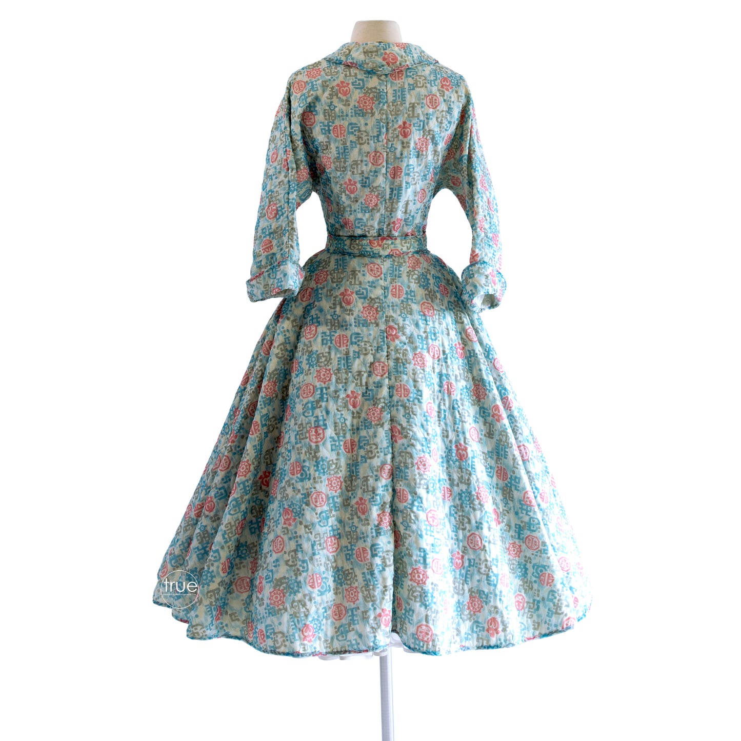 vintage 1950's dress ...dreamy LOUNGEES quilted dressing gown robe dress