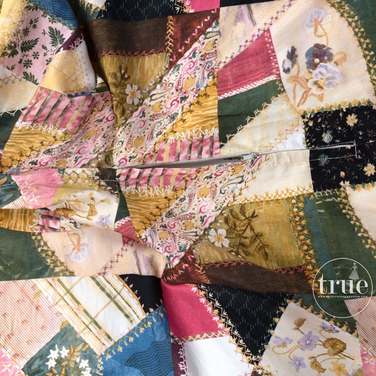 vintage 1950's dress ...fab Madalyn Miller crazy quilt novelty print full circle skirt dress
