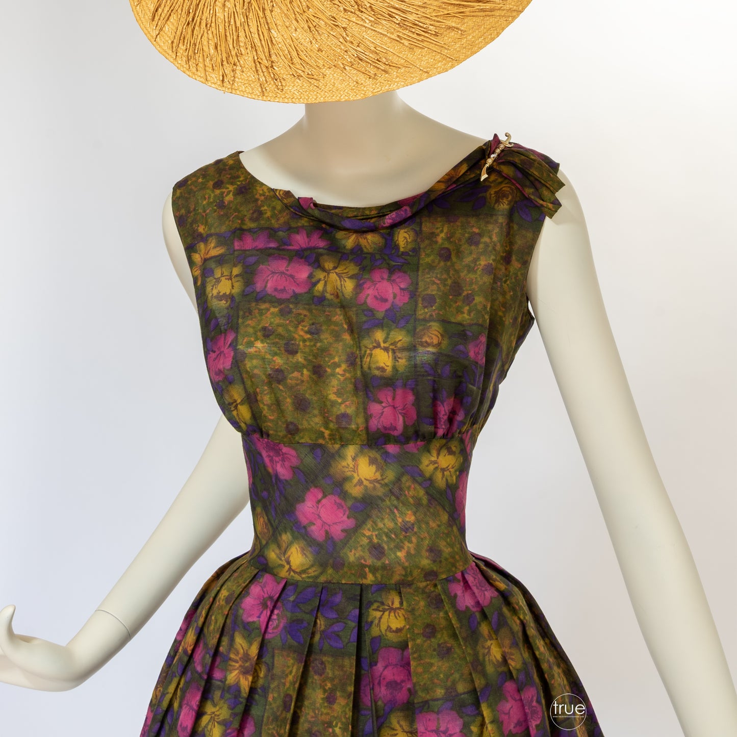 vintage 1950's dress ...pretty MARTA D floral dress