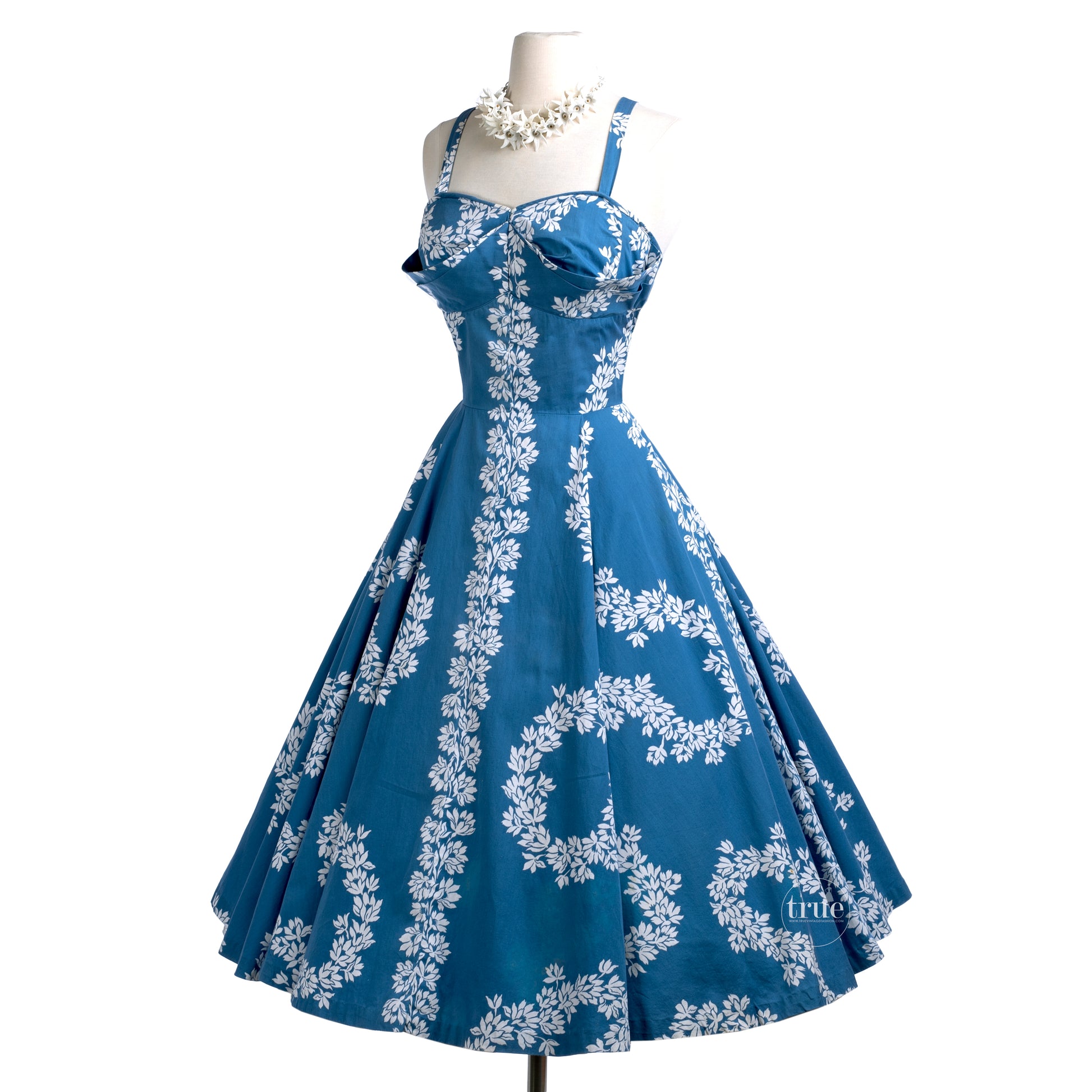 vintage 1950's hawaiian dress