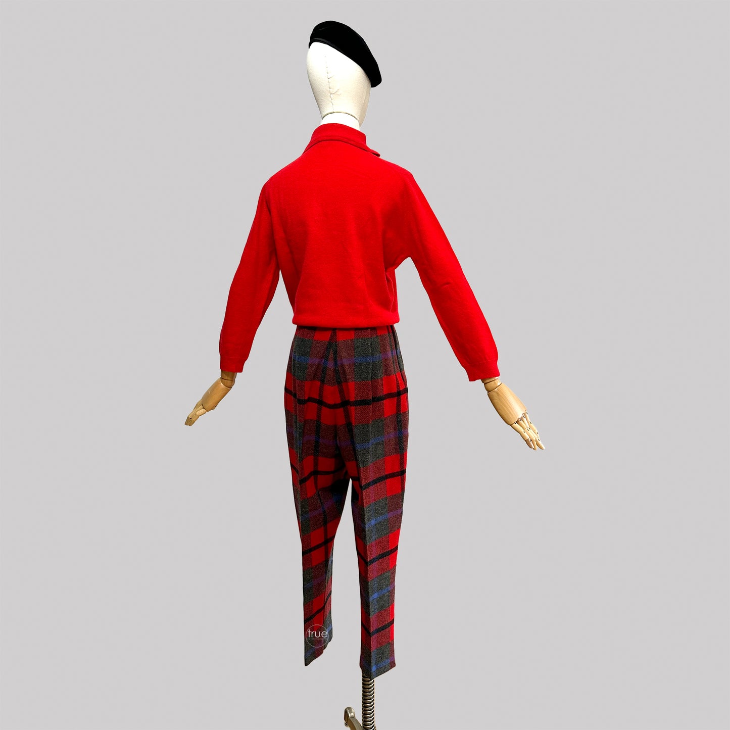 vintage 1950's pants ...BEST ever PANDORA CLASSICS super high-waisted plaid pedal pusher pants