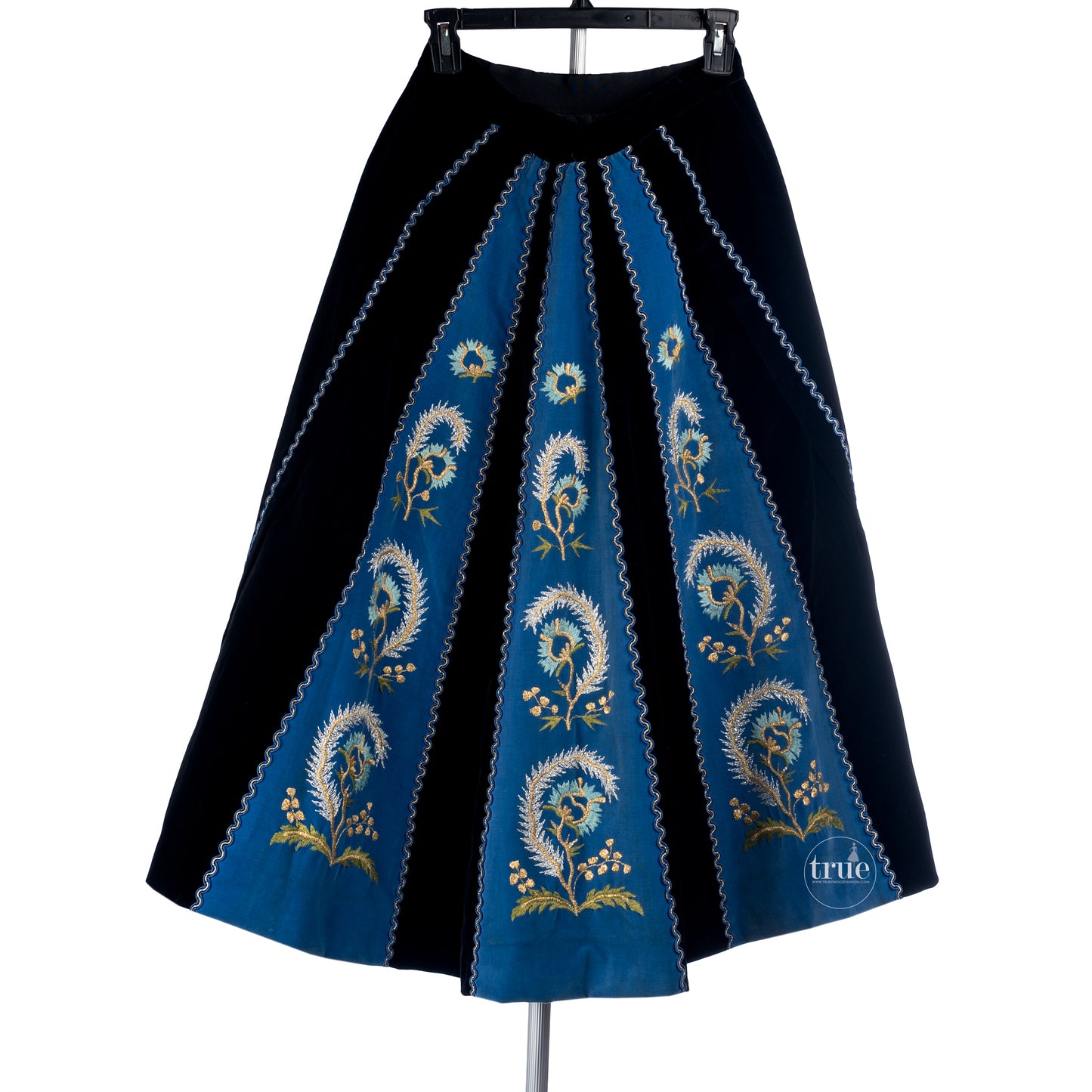 1940's Tina Leser embroidered velvet paneled skirt