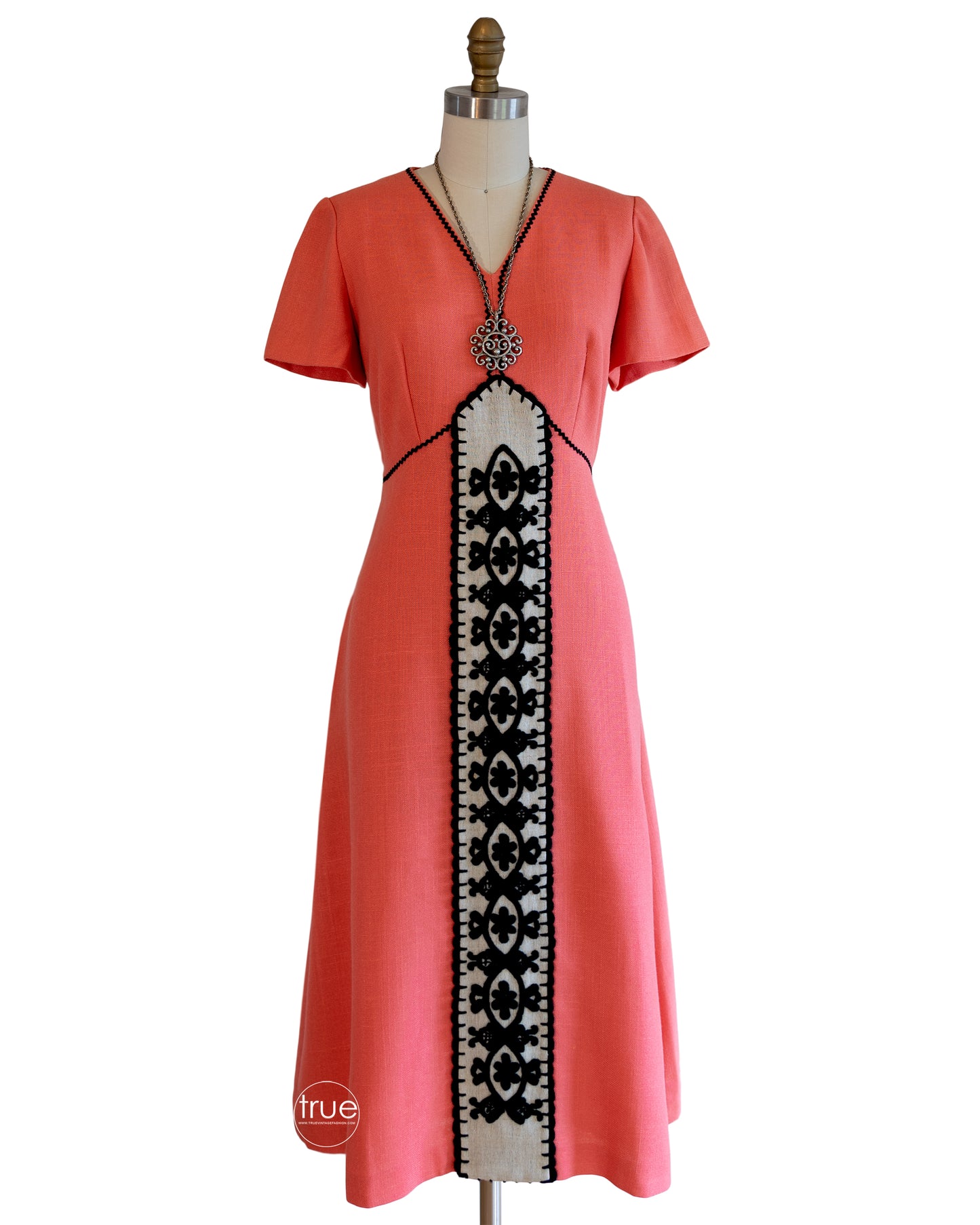 vintage 1960's dress ...Vera Maxwell Original coral dress with crewel embroidery
