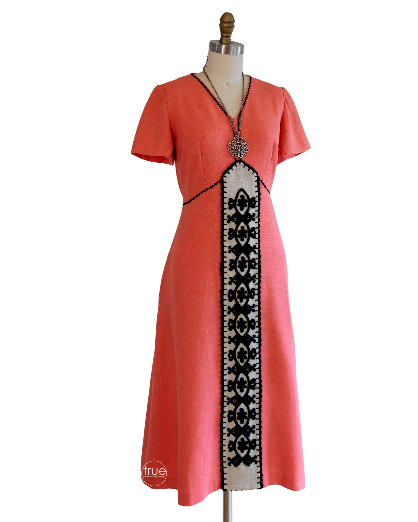 vintage 1960's dress ...Vera Maxwell Original coral dress with crewel embroidery